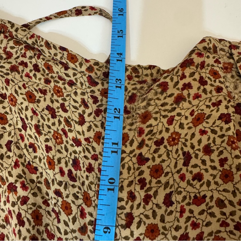 Vintage 100% Silk Shorts High Rise Small Ditzy Floral 5” Inseam Double Layer - Picture 9 of 12